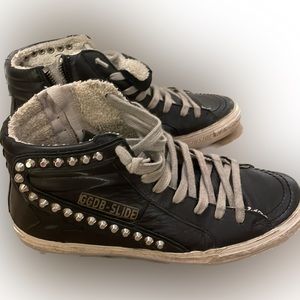 GOLDEN GOOSE SOLD STUD OUT SLIDES